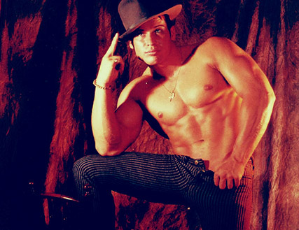 Popey chippendale táncos