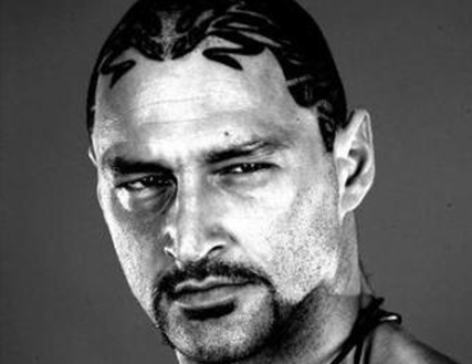 Sámán chippendale táncos