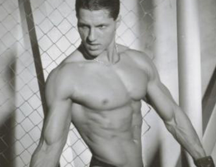 Zsolt chippendale táncos