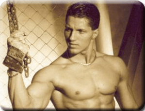 Zsolt chippendale táncos